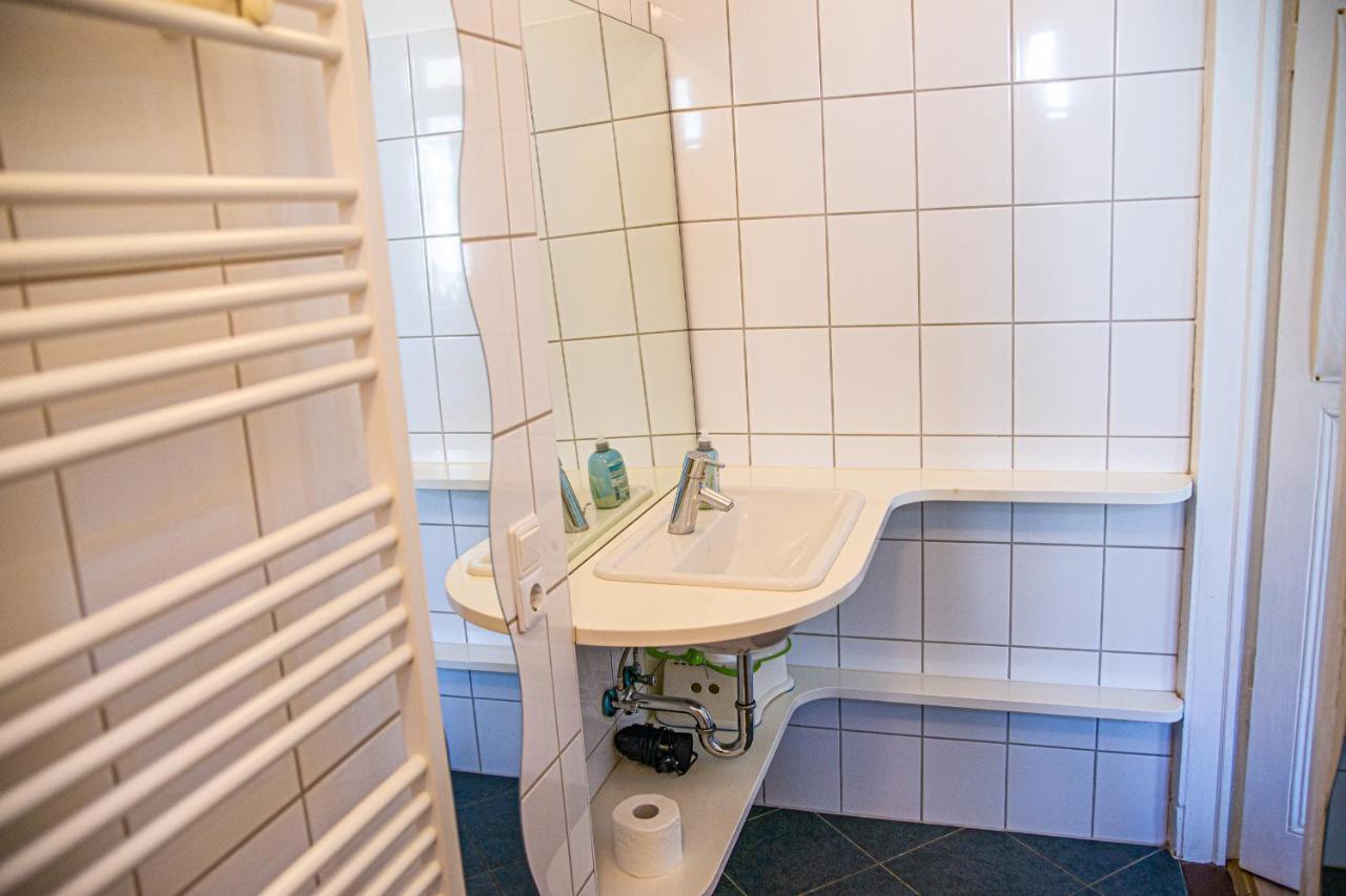 Haus Am Park 1 Teestuuv Apartment